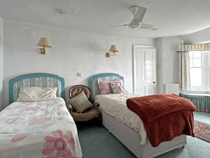 Photo 7- click for photo gallery